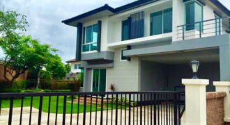 Modern style house, 2 floors, Wararom (Charoen Mueang), next to the 3rd Ring Road, Ton Pao Subdistrict, San Kamphaeng District.