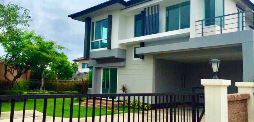 Modern style house, 2 floors, Wararom (Charoen Mueang), next to the 3rd Ring Road, Ton Pao Subdistrict, San Kamphaeng District.