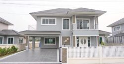 2 storey detached house with big land size, located near central festival.