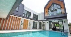 Luxury Pool Villa, Modern Style, San Phak Wan, Hang Dong, near Chiang Mai Airport.