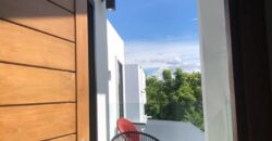 Luxury Pool Villa, Modern Style, San Phak Wan, Hang Dong, near Chiang Mai Airport.