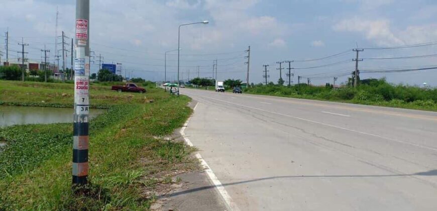 Land in good location, next to the main road, San Kamphaeng Subdistrict, San Kamphaeng District, near Somwang Village New Sankamphaeng Road