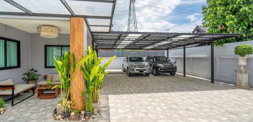 House with private pool near Kad Farang,Satit Chiangmai International School.