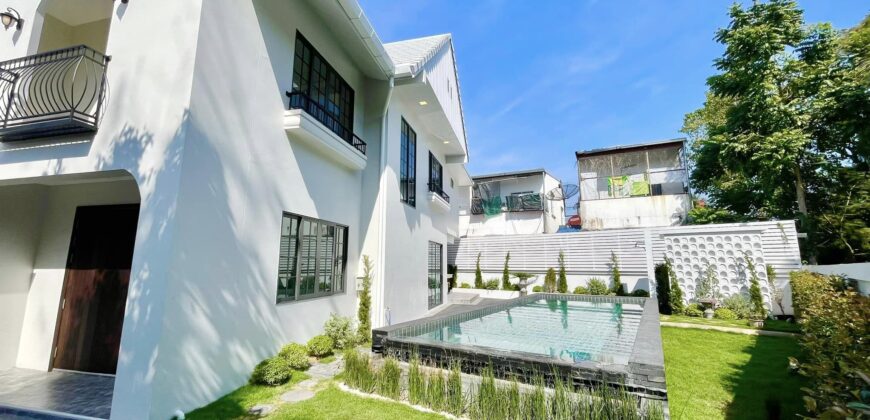 Pool Villa รีโนเวทใหม่ ต.ป่าแดด อ.เมืองเชียงใหม่ จ.เชียงใหม่ ใกล้สนามบินเชียงใหม่, Central Airport Plaza, กาดมณี